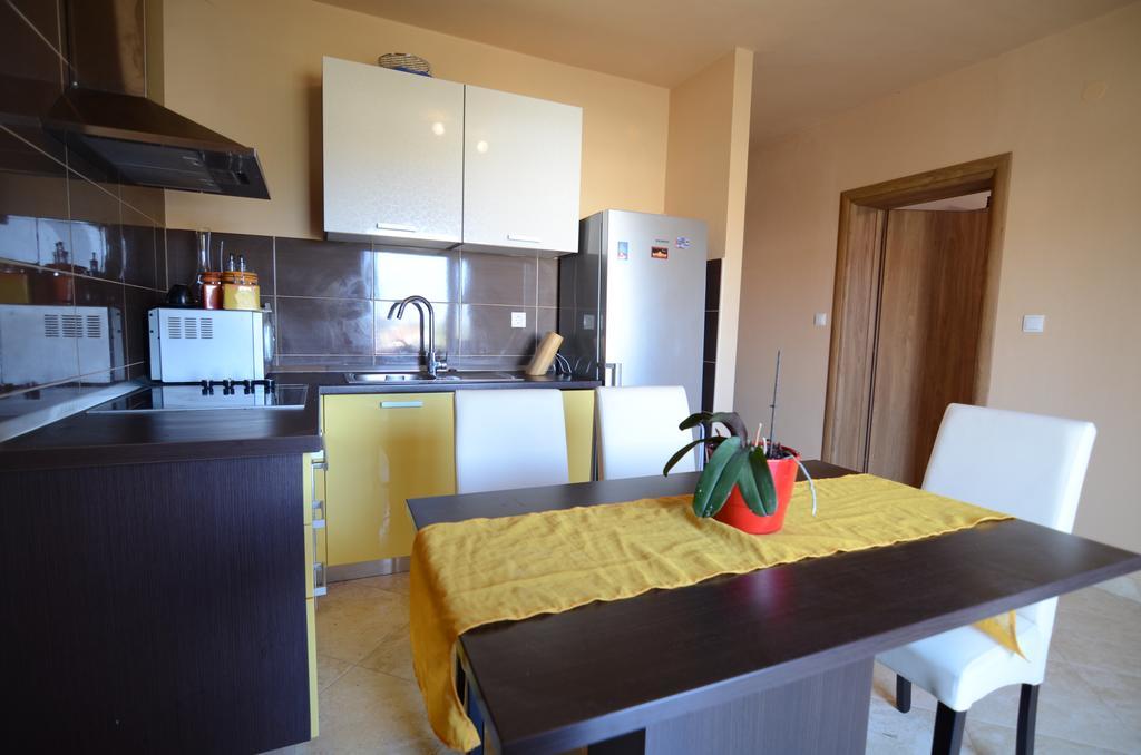 Apartment Emi Сукошан Экстерьер фото